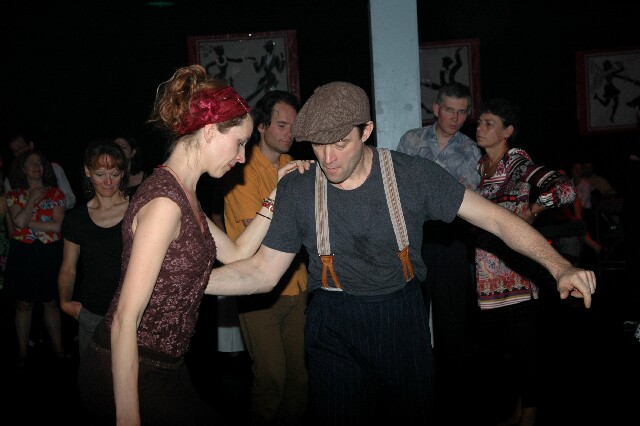 min 2007 11 10 fous swing 433